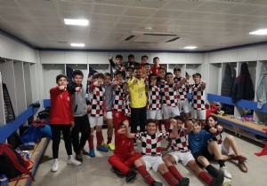Paşanın küçük kramponları U14 Futbol Takımı Türkiye Şamiyonası’nda